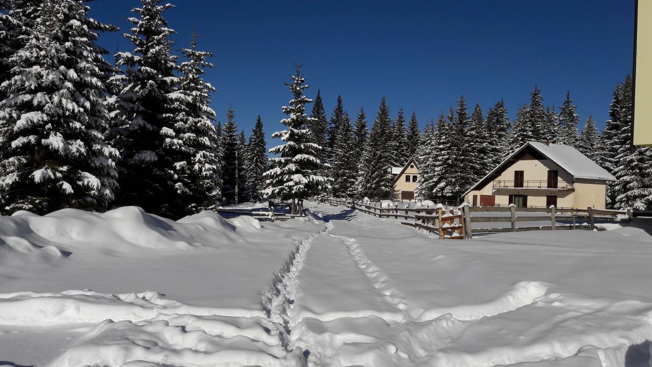 Snowhite Jahorina Vila Exterior foto